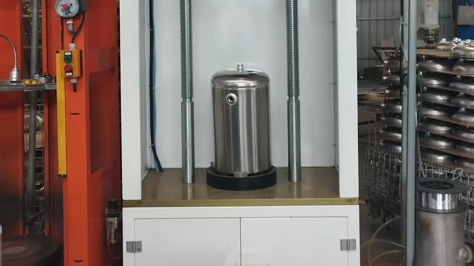 Aluminum air reservoir positioned inside a production test fixture